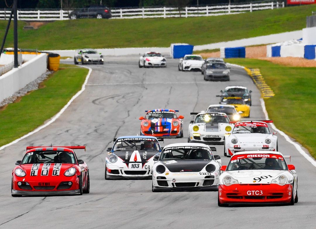 Porsche Club Racing - 911s on track